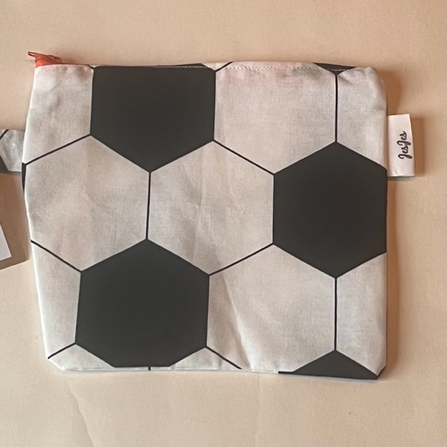 Product: Etui 'Voetbal groot'